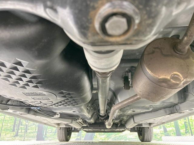 下回りがきれいなうちに、防錆加工の施工がオススメ。降雪地域はもちろん、沿岸部にお住いの方や、趣味でマリン・ウィンタースポーツをされる方にご好評いただいております。