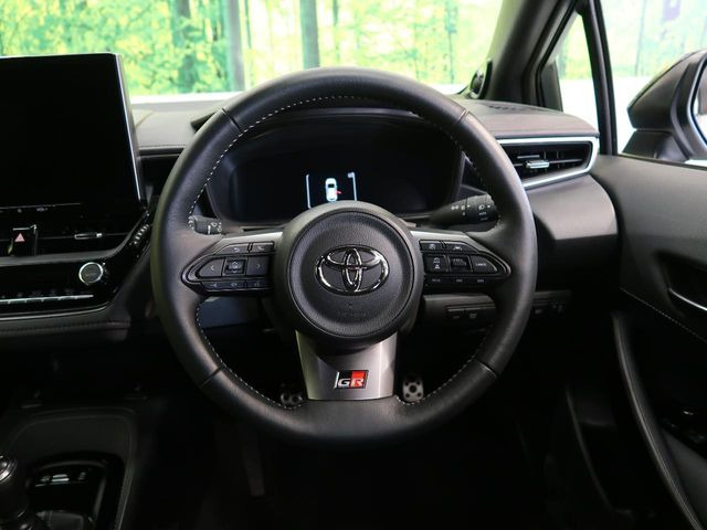 �y�����v�����X�e�A�����O�z�㎿�Ȋv���g�p���邱�ƂŁA��ɂ����������݂ƂĂ��^�]���₷���n���h���ł���