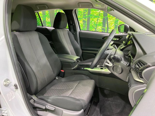 ドライバーによって運転しやすいポジションは異なり、あの車はどうなのか不安なこともありますよね。気になるお車は店頭で乗り込んでご確認いただけます♪