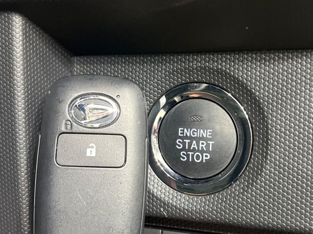 �y�L�[�t���[�V�X�e���z�J�o����|�P�b�g�ɓ��ꂽ�܂܂ł��h�A�̎{���E�������\�ȃX�}�[�g�L�[�𑕔��B�G���W���̃I���E�I�t�����J�M�����o���K�v����������Ƃ��Ă��֗��ł���