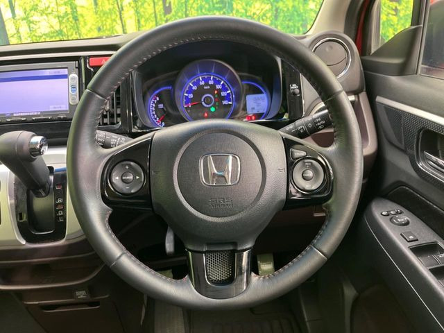 �y�����v�����X�e�A�����O�z�㎿�Ȋv���g�p���邱�ƂŁA��ɂ����������݂ƂĂ��^�]���₷���n���h���ł���