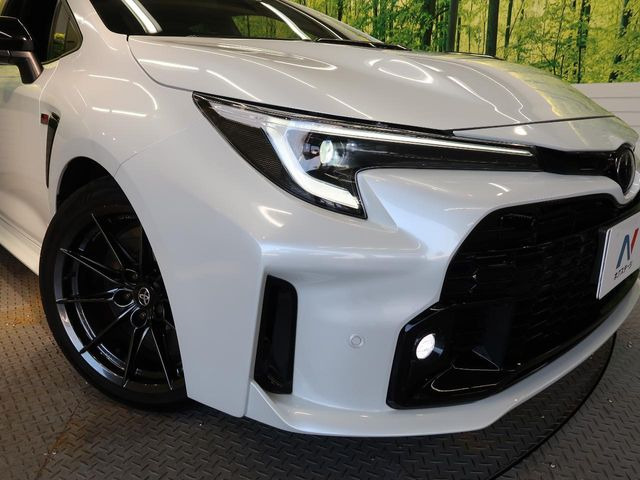 �yLED�w�b�h���C�g�z���V����ԑ��s�����ǍD�Ȏ��E���m�ۂ����S���ĉ^�]�ł��鍂�P�xLED�w�b�h���C�g�𑕔�!�_�����x�������A����d�͂��}�����Ă��܂��B