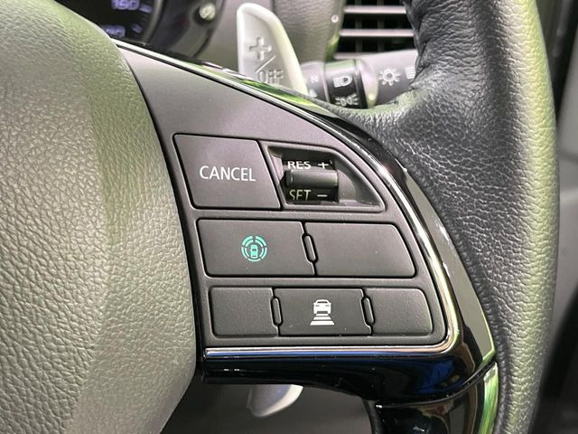 【マイパイロット】高速道路での長距離走行が楽に!!渋滞時と巡回走行のシーンで、アクセル・ブレーキ・ステアリングを自動で制御し、長距離運転の負担を軽減してくれます♪