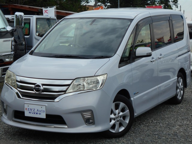 セレナ2.0 ハイウェイスター S-HYBRID