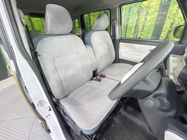 運転席シート廻りは使用感も少なく、良好な状態となっています。丁寧に使われていたことがよくわかりますね。