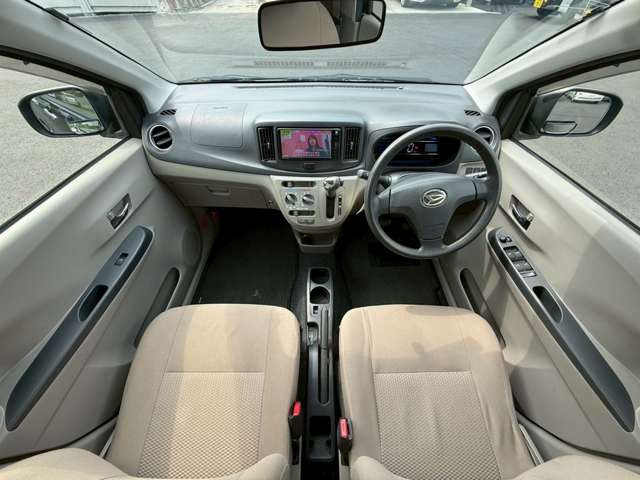 気になるお車がありましたら右の電話番号から直接お店にお問い合わせください。支払方法から車両情報、状態までなんでもご説明させて頂きます。スタッフ一同ご連絡お待ちしております。