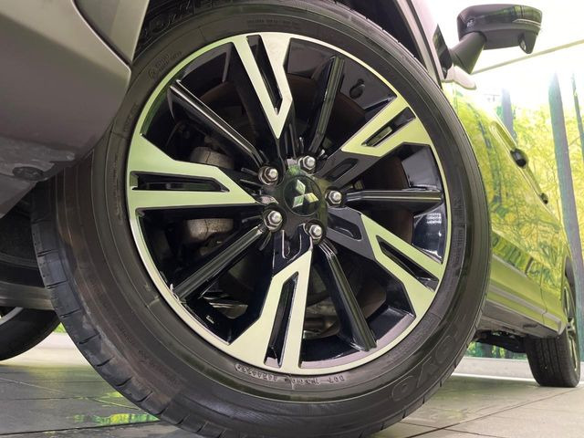 【純正18インチアルミホイール】外観にマッチした純正アルミホイールを装着しております。各種社外アルミホイールや、スタッドレスタイヤも取扱いしております。是非ご相談ください♪