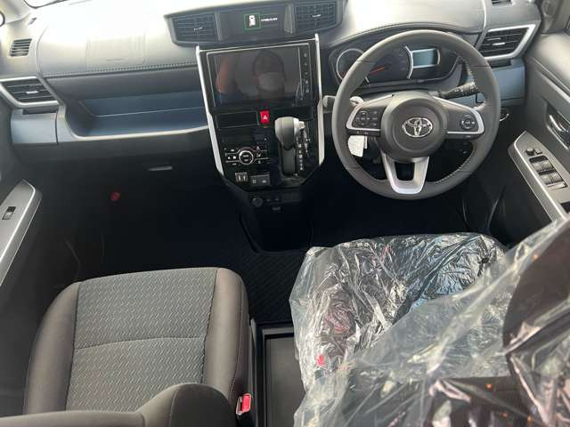 ルーミー1.0 カスタム G 4WD