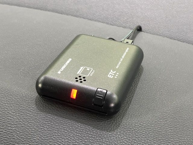 【ETC】高速道路の料金所をストレスなく通過!話題のスポットやサービスエリアに多い「スマートIC」利用時は必須のアイテムです。当店でセットアップを実施、ご納車当日からすぐにご利用いただけます!