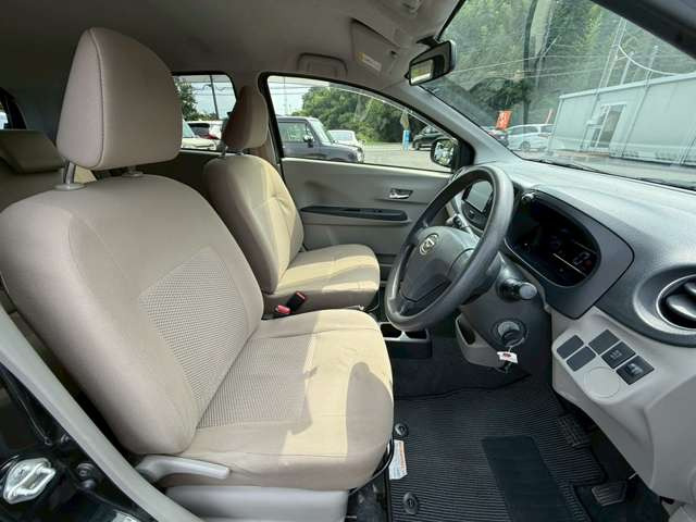 気になるお車がありましたら右の電話番号から直接お店にお問い合わせください。支払方法から車両情報、状態までなんでもご説明させて頂きます。スタッフ一同ご連絡お待ちしております。