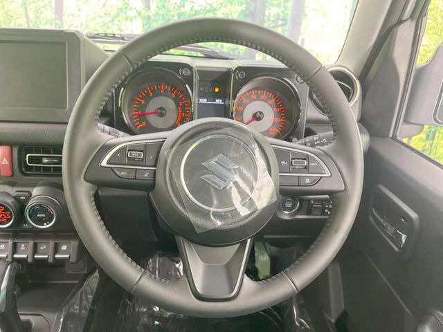 �y�����v�����X�e�A�����O�z�㎿�Ȋv���g�p���邱�ƂŁA��ɂ����������݂ƂĂ��^�]���₷���n���h���ł���