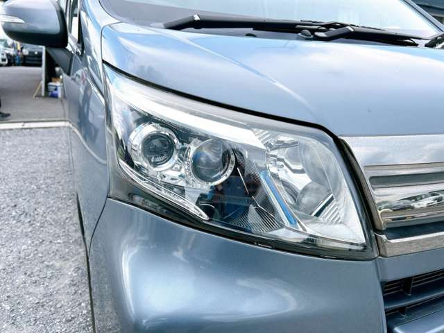 �yLED�w�b�h���C�g�zLED�Ȃ̂Ŗ��邳���΂��������Ԃ����S���đ��s���������܂���