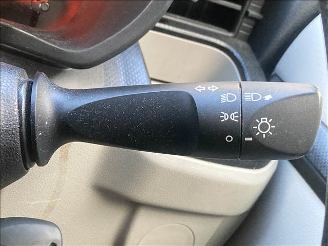 【国土交通省指定整備工場完備】 国家資格保有の自動車整備士による点検整備をして皆様へご納車しております!納車後のアフターサービスもご安心してお任せください!