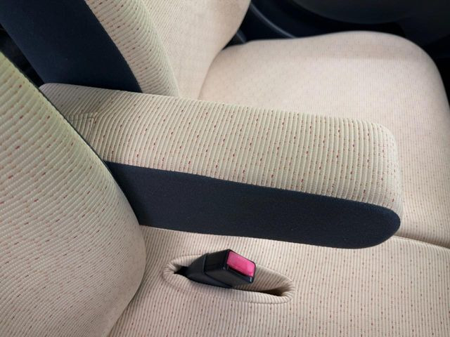 �y�A�[�����X�g�z�^�]���̐g�̂̕��S���y�����Ă����A�[�����X�g�𑕔���