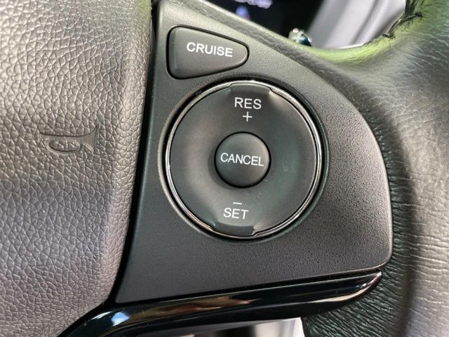 �y�N���[�Y�R���g���[���z�������H�����N���N���s�B�A�N�Z���𗣂��Ă���葬�x�ő��s���ł��A�������^�]���̕��S���y��!�����E�������ȒP�ȃX�C�b�`����Œ����ł��܂��B