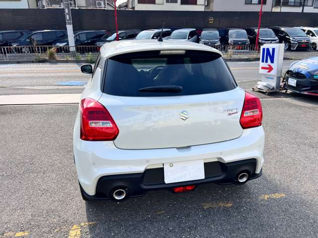 7�N1���o�^�ŏI���f��180�n��ECU�R���v���[�gGZOX�K���X�{�f�B�R�[�g�t���Ō�̃p�[���X�C�X�|1�������𓦂��Ƃ���2�x�ƒT���Ȃ������e�d�l���p�ӂł��܂�!�ԍ����}�t���[������]�̃p�[�c���i���i�r�̂��p�ӂ�