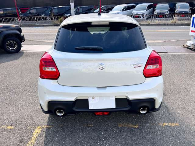 7�N1���o�^�ŏI���f��180�n��ECU�R���v���[�gGZOX�K���X�{�f�B�R�[�g�t���Ō�̃p�[���X�C�X�|1�������𓦂��Ƃ���2�x�ƒT���Ȃ������e�d�l���p�ӂł��܂�!�ԍ����}�t���[������]�̃p�[�c���i���i�r�̂��p�ӂ�