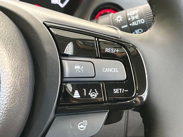 �y�X�e�A�����O�X�C�b�`�z�^�]���A�O������ڐ������炷���ƂȂ��A�I�[�f�B�I���̑��삪�\�ȕ֗��@�\!���S&���K�ȃh���C�u�����o���Ă���܂���