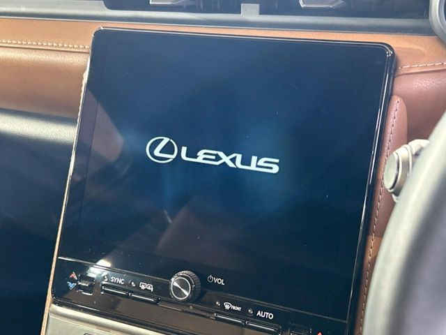 �y9.8�^ �f�B�X�v���C�I�[�f�B�I�z���ʃf�B�X�v���C�ւ������̃X�}�[�g�t�H���ƘA�g���āA�i�r��bluetooth�ł̉��y�Đ����\�ł���f�U�C���͂�����񑀍쐫���ǍD!�ʓr�i�r�@�\�̎�t�\�ł���