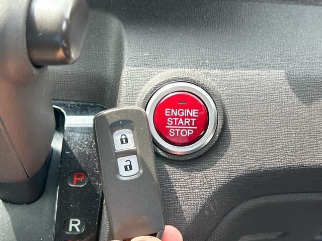 �y�X�}�[�g�L�[&�v�b�V���X�^�[�g�V�X�e���z�J�o����|�P�b�g�ɓ��ꂽ�܂܃h�A�̊J���ł��A�����^�b�`�Ŋy�X�G���W�����������܂���