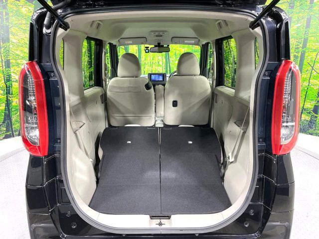 ���i�̂���������ʋ΁A���}���ɏ\���ȉ׎��X�y�[�X���m�ۂ��Ă���܂��B�Z�J���h�V�[�g��|���ƁA�傫�ȉו��̐ύڂ��\�ł���