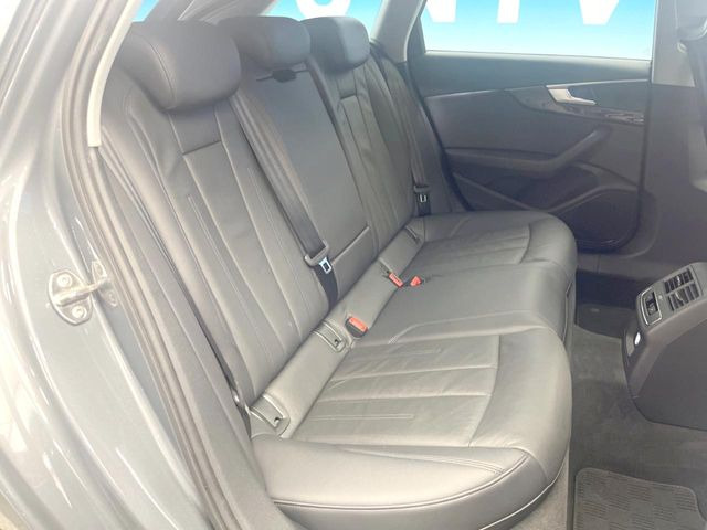 ●後部座席も気になるようなキズ・汚れやへたり等、大きなダメージはなく、良好な状態です。