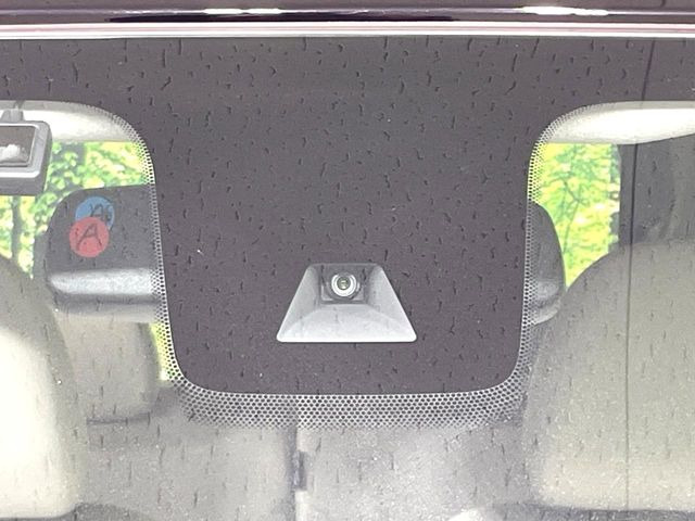 �y�G�}�[�W�F���V�[�u���[�L�z���s���ɑO���̎ԗ�����F�����A�Փ˂������Ȏ��͌x��ƃu���[�L�ŏՓˉ���Ɣ�Q�y�����A�V�X�g�B�����S�Ƀh���C�u�����y���݂��������܂��B