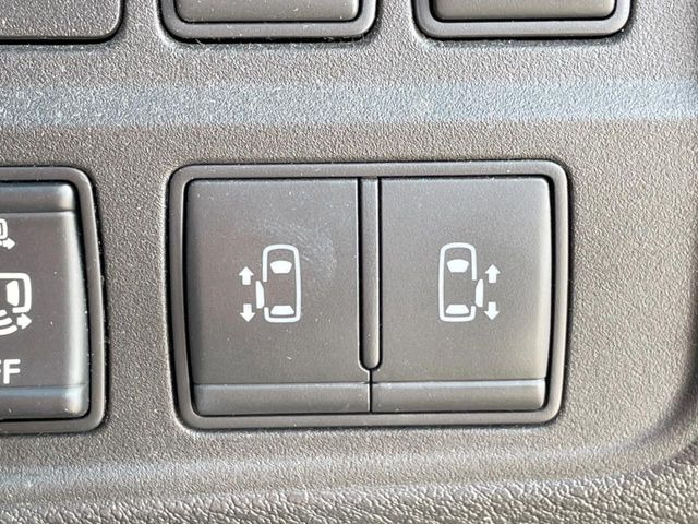 �y�����p���[�X���C�h�h�A�z�X�}�[�g�L�[��^�]�Ȃ̃X�C�b�`�Ō�ȗ����X���C�h�h�A�̊J���\���d��������͂����ăh�A���J����K�v�������A�����Ȃ��q�l�ł��ȒP�ɊJ���߂ł����K�ł���