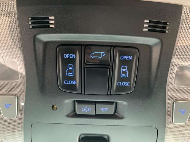 �l�C�̗����d���X���C�h�h�A�t��!�����̕���ו��Ŏ肪�ǂ����Ă����Ԃł������X���C�h�h�A�������J�Ń��N�`���ł�!!