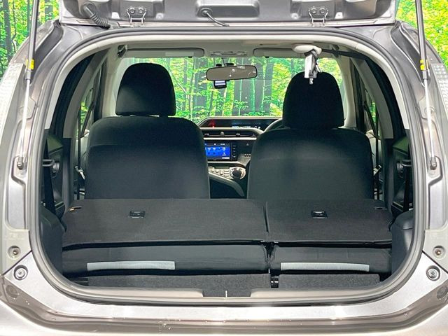 ���i�̂���������ʋ΁A���}���ɏ\���ȉ׎��X�y�[�X���m�ۂ��Ă���܂��B�Z�J���h�V�[�g��|���ƁA�傫�ȉו��̐ύڂ��\�ł���