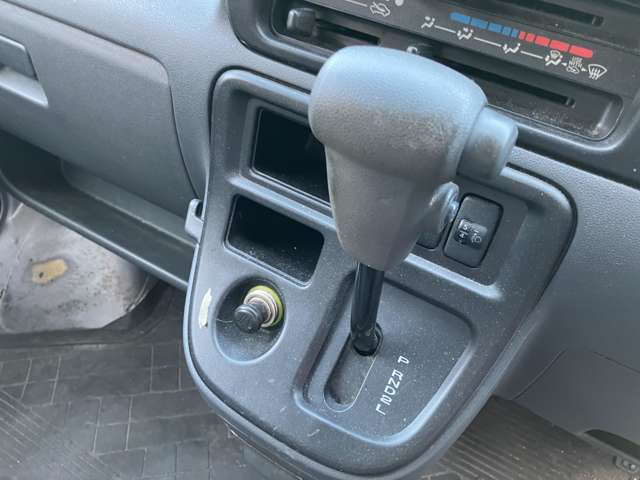 ハイゼットカーゴデラックス ハイルーフ 4WD