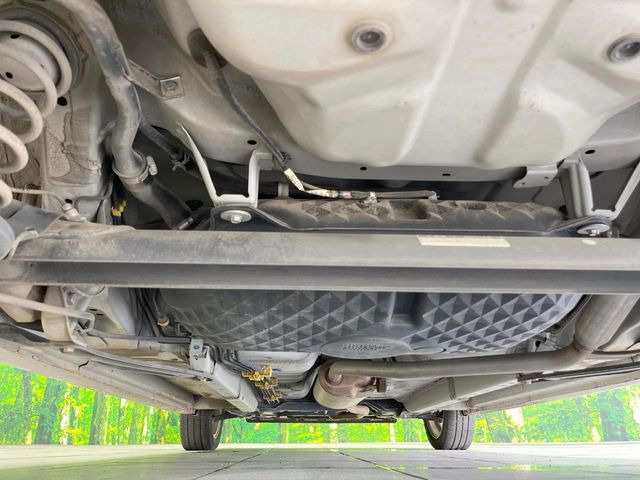 下回りがきれいなうちに、防錆加工の施工がオススメ。降雪地域はもちろん、沿岸部にお住いの方や、趣味でマリン・ウィンタースポーツをされる方にご好評いただいております。