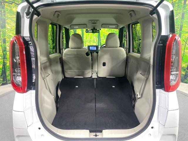 ���i�̂���������ʋ΁A���}���ɏ\���ȉ׎��X�y�[�X���m�ۂ��Ă���܂��B�Z�J���h�V�[�g��|���ƁA�傫�ȉו��̐ύڂ��\�ł���