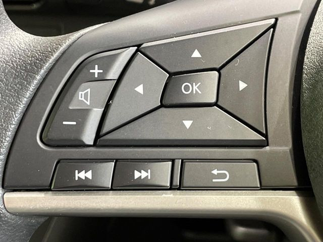 �y�X�e�A�����O�X�C�b�`�z�^�]���A�O������ڐ������炷���ƂȂ��A�I�[�f�B�I���̑��삪�\�ȕ֗��@�\!���S&���K�ȃh���C�u�����o���Ă���܂���