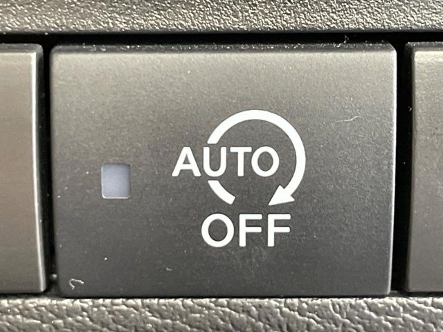 �y�A�C�h�����O�X�g�b�v�z�ԐM����a�؂Œ�Ԃ����ۂɃG���W�����~���A���ʂȔR���̏����}���܂��B�R��������ی�ɂȂ���@�\��G���W���̓u���[�L�𗣂��΍Ďn�����܂��B