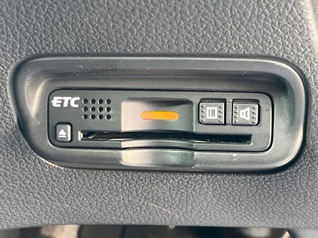 【ETC】高速道路の料金所をストレスなく通過!話題のスポットやサービスエリアに多い「スマートIC」利用時は必須のアイテムです。当店でセットアップを実施、ご納車当日からすぐにご利用いただけます!