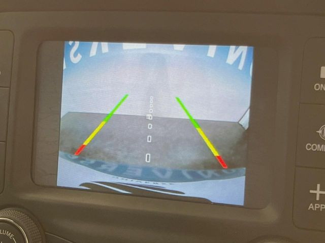 ●バックカメラ:便利な【バックカメラ】で安全確認もできます。駐車が苦手な方にもオススメな便利機能です。