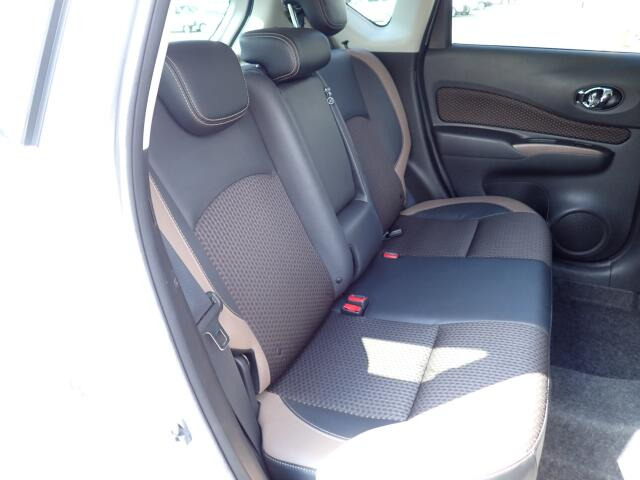 リヤシートになります。ぜひご来店頂き、状態をご確認ください。