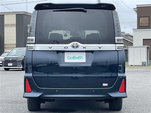 ヴォクシー2.0 ZS 4WD