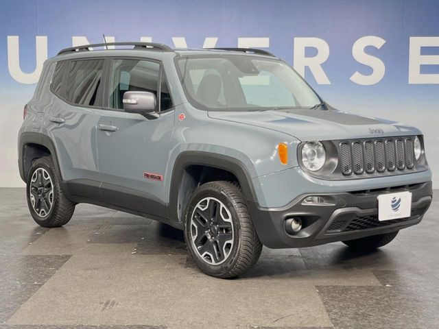 ●無料付帯の保証の他、安心の最長3年・走行無制限保証(有償)をご用意。輸入車を安心してお楽しみいただける様、保証内容も充実はもちろん、無料点検&オイル交換やロードサービスも付帯しております。