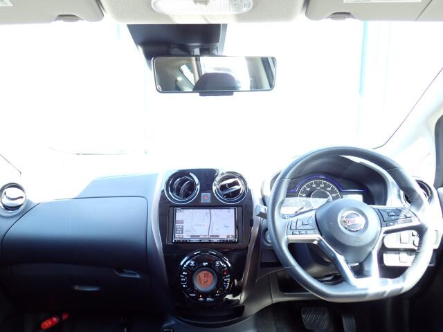 インパネ画像になります。車内は専門業者にて室内クリーニング施工済みなので、大変清潔です。
