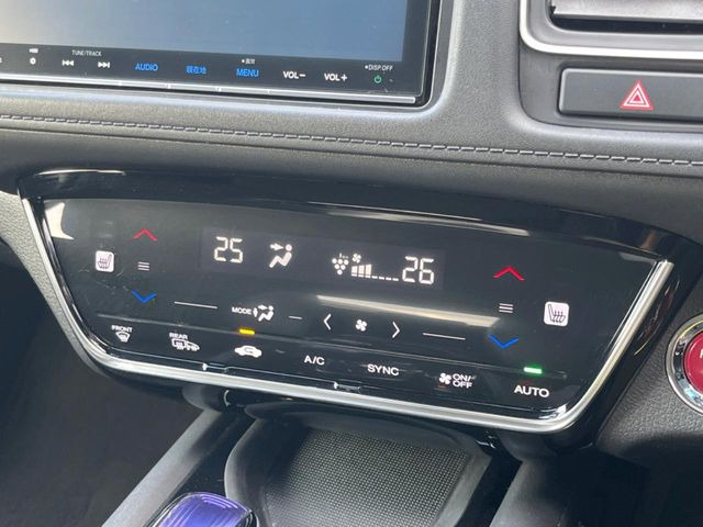 【シートヒーター】寒い日に重宝するシートヒーター!エアコンより早く温まってくれるので寒がりの人も安心ですね♪エアコンの温風は乾燥するから苦手、という方にもをおすすめです。