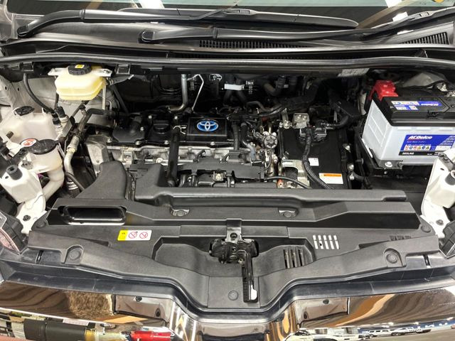 親切・丁寧な専門メカニックスタッフが応対!・車検・点検整備・事故等の修理などアフターサービスも安心。お車のカスタマイズもネクステージのサービススタッフまでご相談ください!