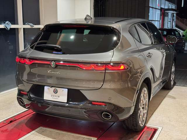 トナーレプラグインハイブリッド Q4 サンルーフエディション 4WD