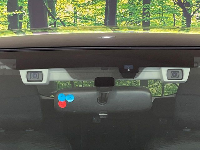 �y�A�C�T�C�gVer3�z�O���̎ԗ��������m���A�Փ˂������Ȏ��͌x��Œ��ӂ𑣂��A�u���[�L�𓥂ޗ͂��T�|�[�g�B�u���[�L�𓥂߂Ȃ������ꍇ�͏Փ˔�Q�y���u���[�L���쓮�A�Փˉ�����T�|�[�g���܂��B