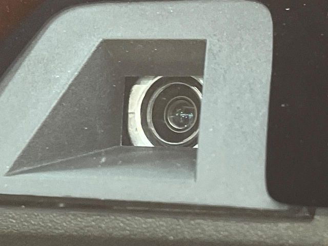 �y�X�Y�L �Z�[�t�e�B�T�|�[�g�z���s���ɑO���̎ԗ�����F�����A�Փ˂������Ȏ��͌x��ƃu���[�L�ŏՓˉ���Ɣ�Q�y�����A�V�X�g�B�����S�Ƀh���C�u�����y���݂��������܂��B