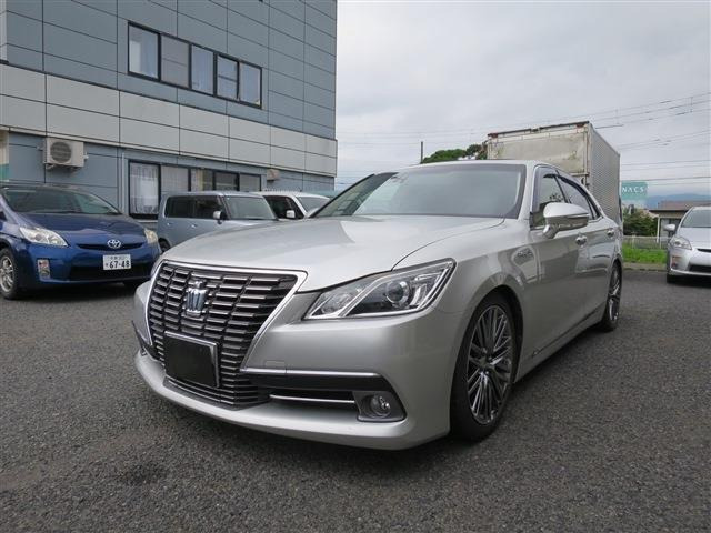 クラウンハイブリッド 2.5 ロイヤルサルーン