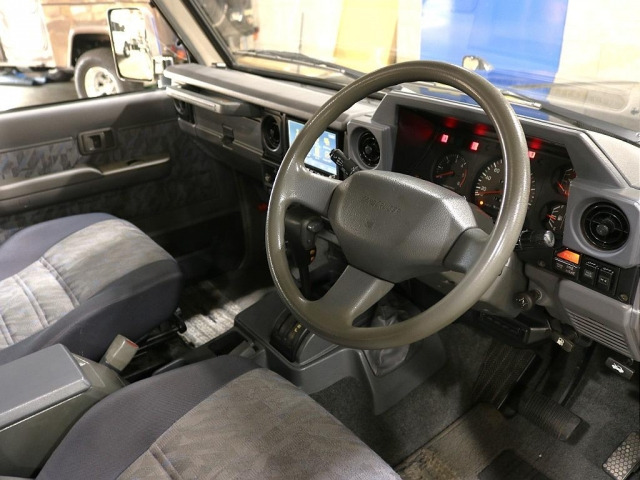 ランドクルーザー704.2 ZX ディーゼル 4WD