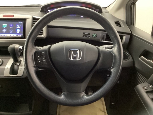 フリード1.5 G エアロ