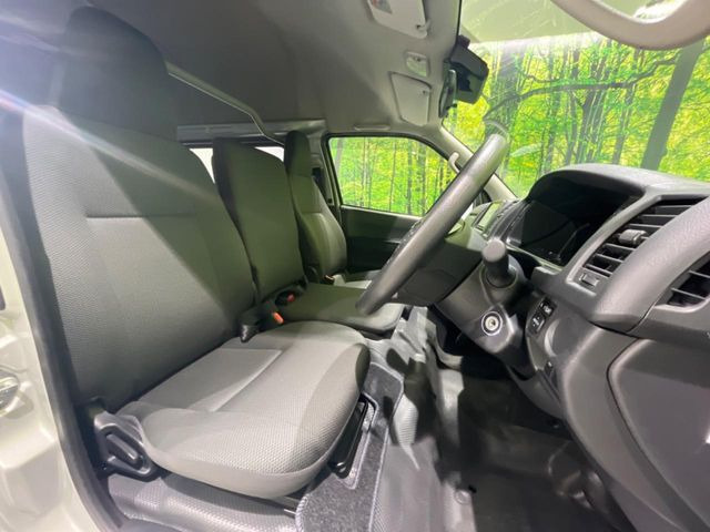 �^�]�Ȃ܂��ɂ͏\���ȃX�y�[�X������A�啿�ȕ��ł��������^�]���Ă�����������ł��B